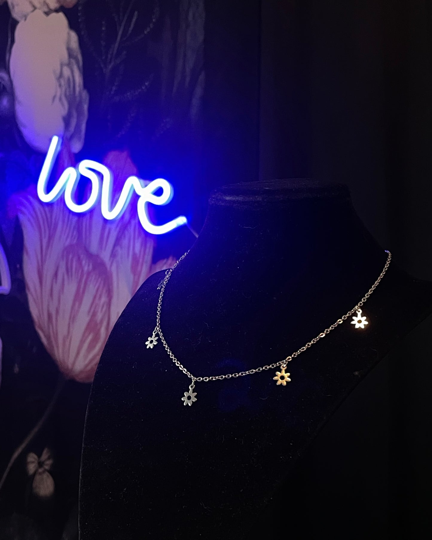Daisy Chain Necklace