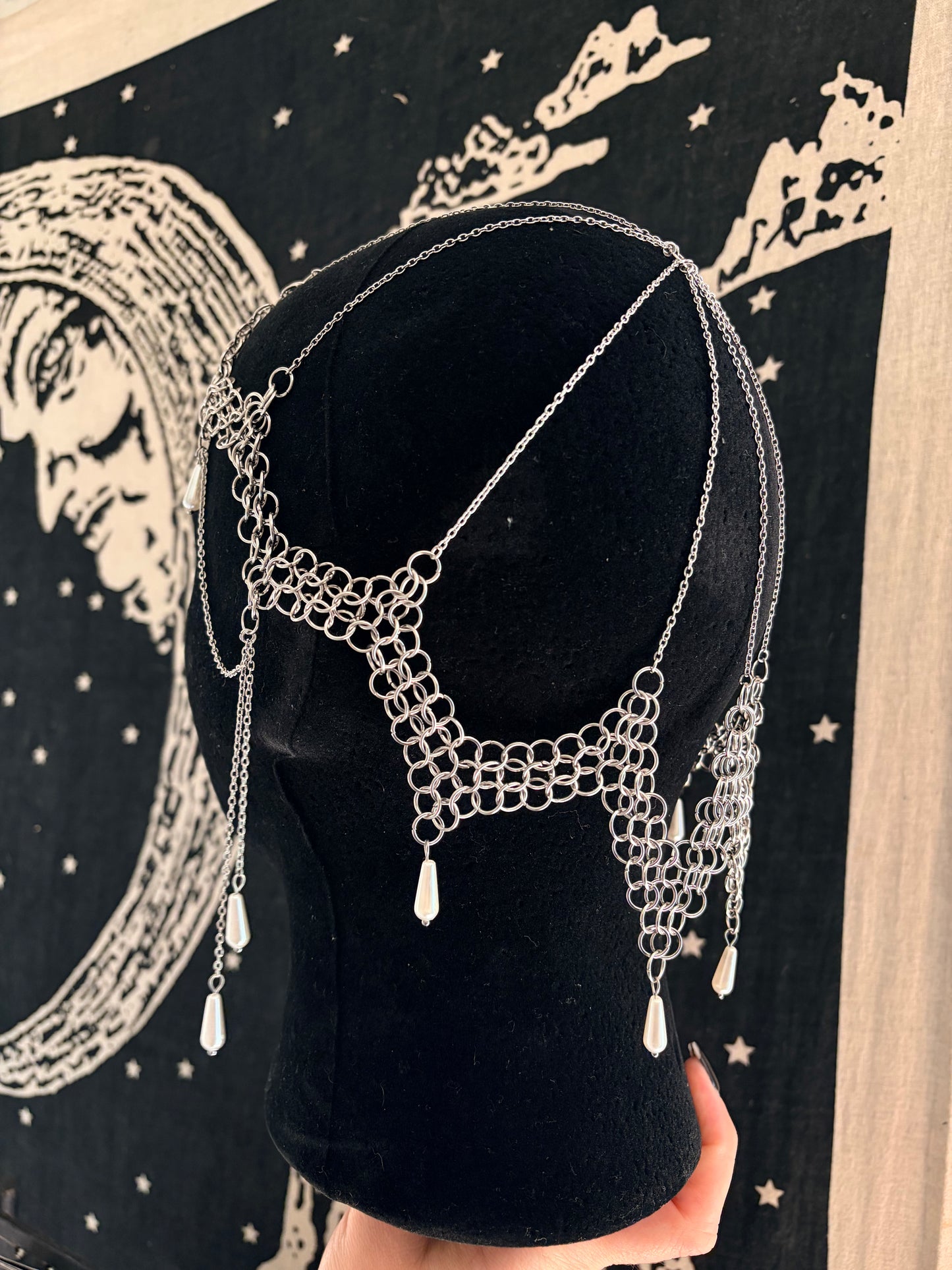 Chainmail headpiece