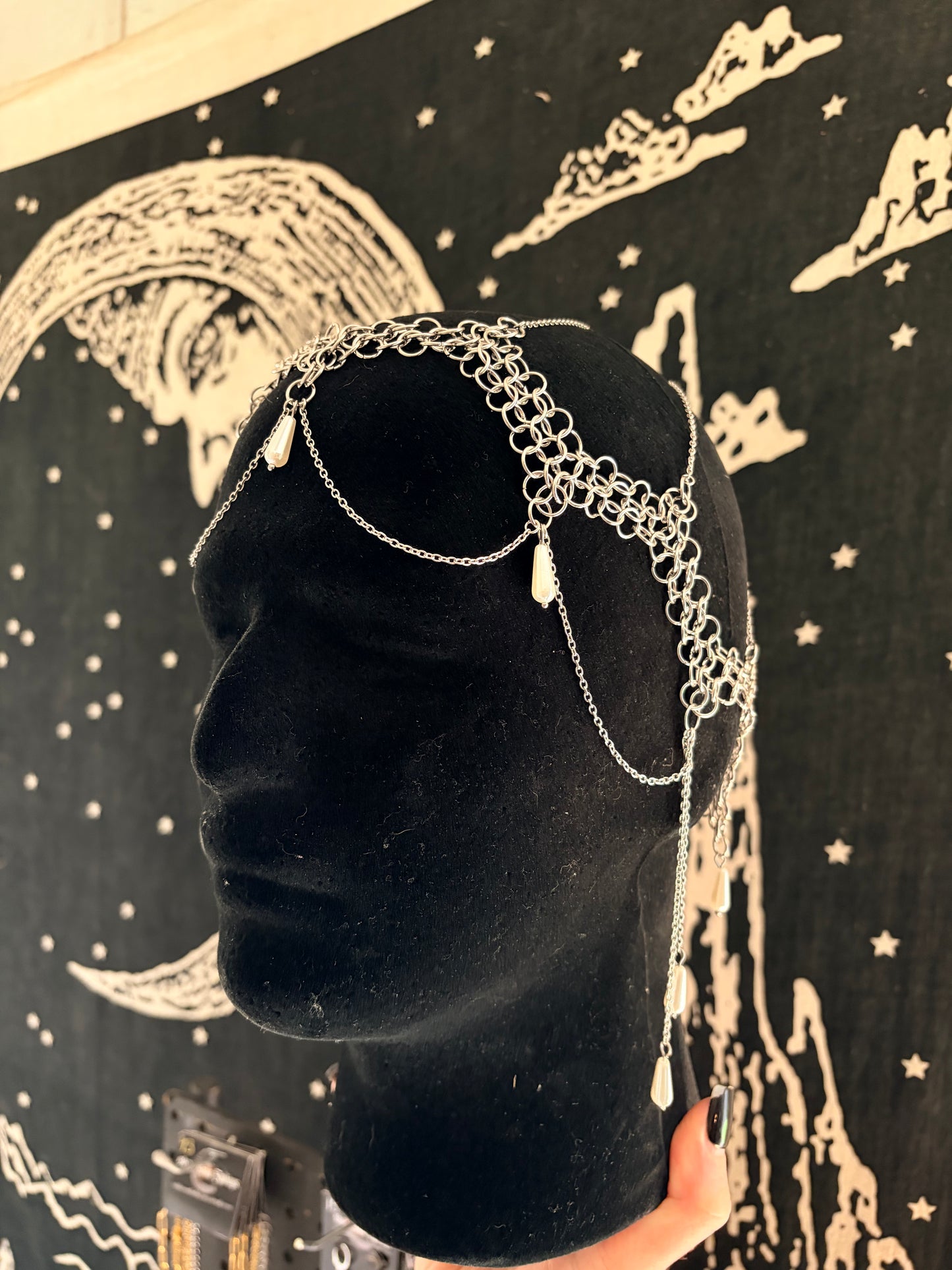 Chainmail headpiece