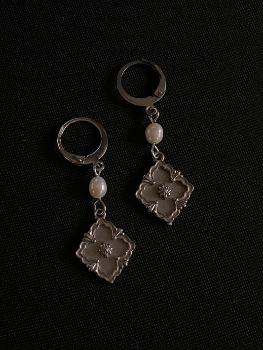Delphine Earrings