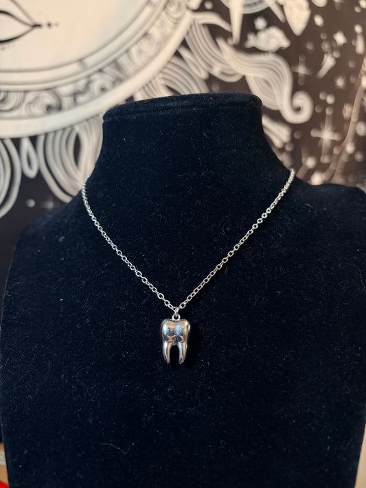 Tooth necklace
